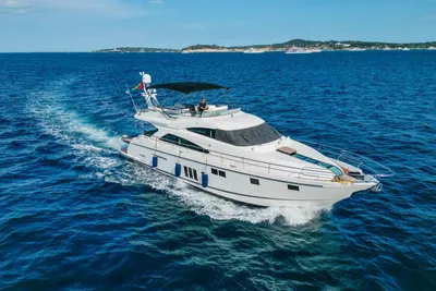Fairline Squadron 65