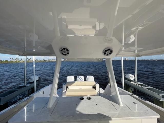 2022 Regal 38 SAV