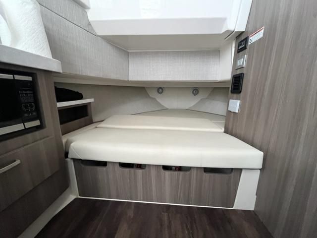 2022 Regal 38 SAV