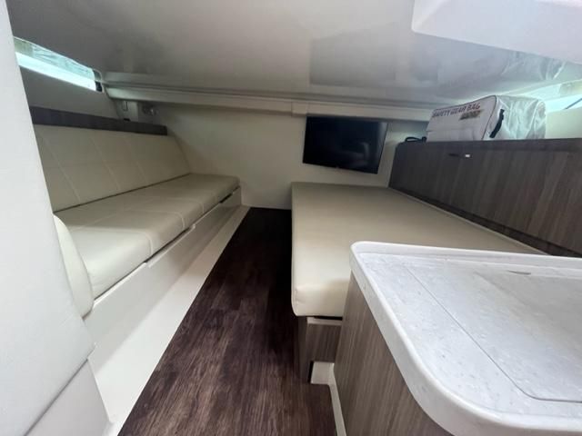 2022 Regal 38 SAV