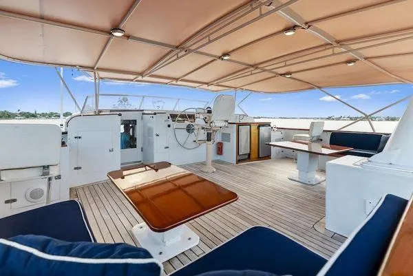 Chanticleer Yacht Photos Pics 