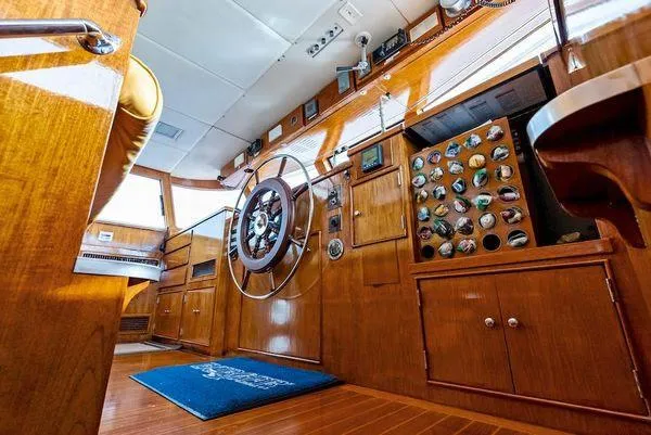 Chanticleer Yacht Photos Pics 