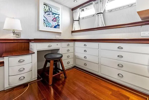 Chanticleer Yacht Photos Pics 