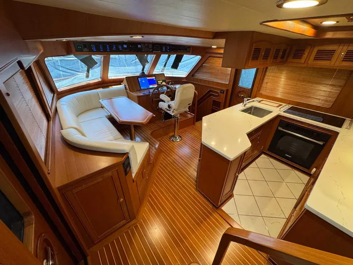 Lady Lee Yacht Photos Pics Galley_Wheelhouse