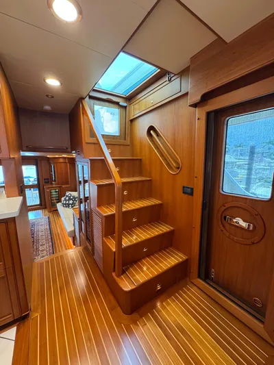 Lady Lee Yacht Photos Pics Flybridge Access