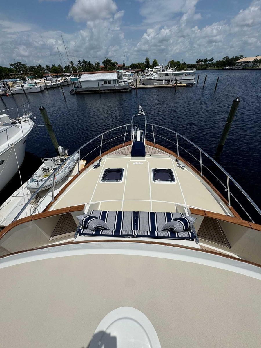 2021 Marlow 58 