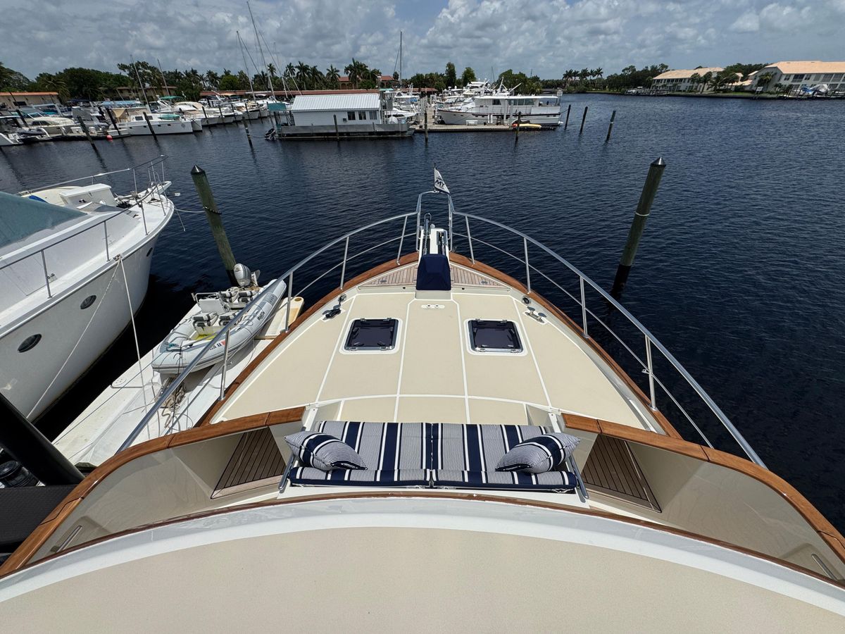 2021 Marlow 58 