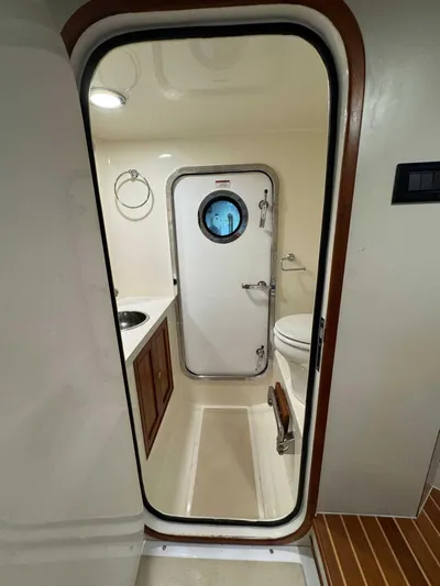 Lady Lee Yacht Photos Pics Crew Head