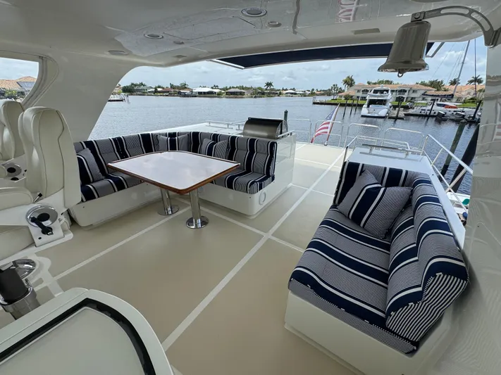 Lady Lee Yacht Photos Pics Flybridge Seating