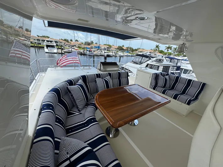 Lady Lee Yacht Photos Pics Flybridge Seating