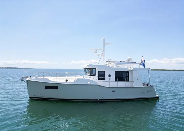Nordhavn 41 Yacht Photos Pics 