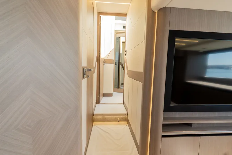 Crystal Clear Yacht Photos Pics 