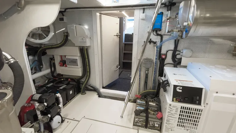 Crystal Clear Yacht Photos Pics 