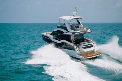 Yacht