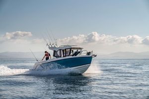 2023 Quicksilver Captur 705 Pilothouse