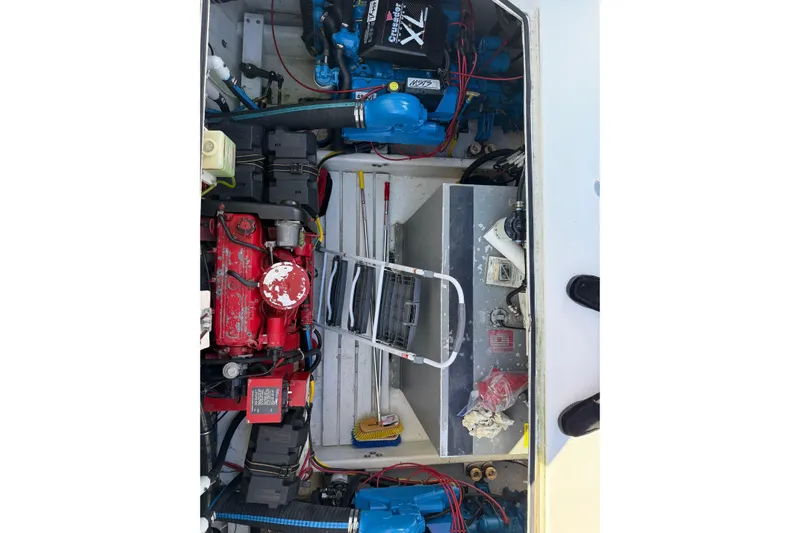 Ski Breeze Yacht Photos Pics Engine compartment of a 1996 Harbor Master 52 Wide Body boat, showing mechanical components.