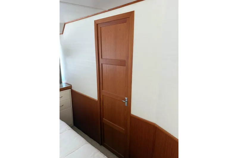 Ski Breeze Yacht Photos Pics Wooden interior door on 1996 Harbor Master 52 Wide Body boat.