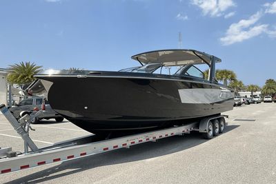 Aviara AV36 Outboard