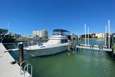 Chris-Craft 427 Catalina