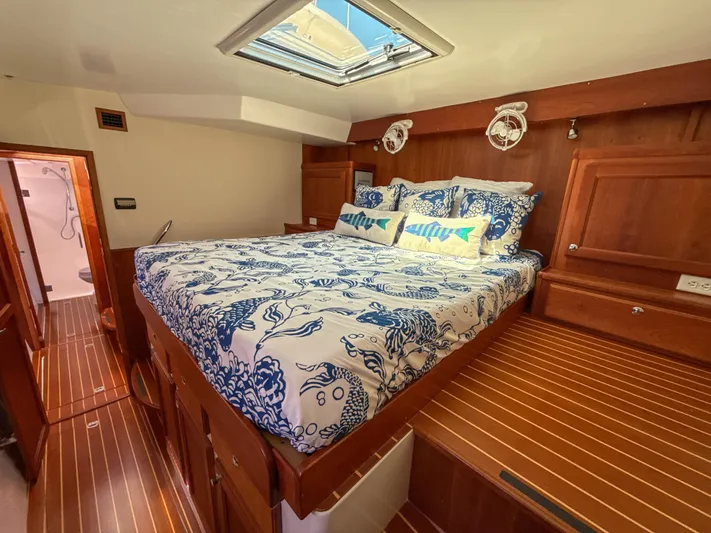 See Level Yacht Photos Pics 