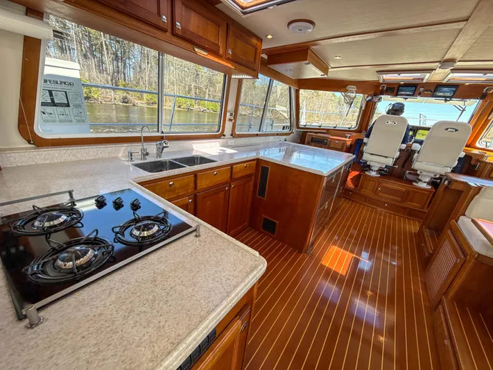 See Level Yacht Photos Pics 