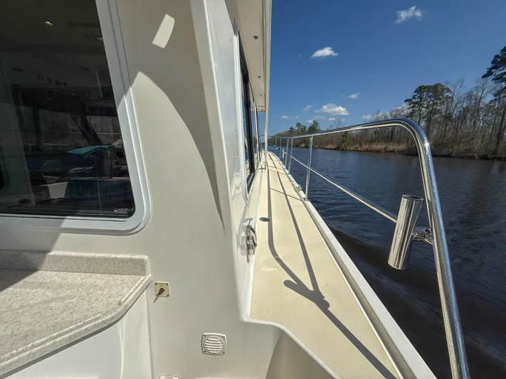 See Level Yacht Photos Pics 