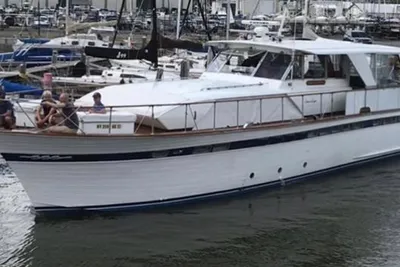 Chris-Craft 57 Constellation