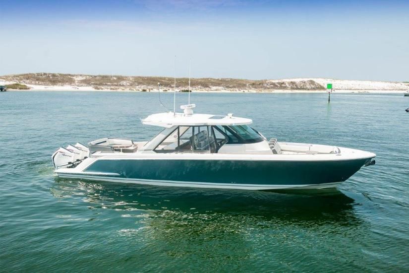 2021 Tiara Sport 43 LS