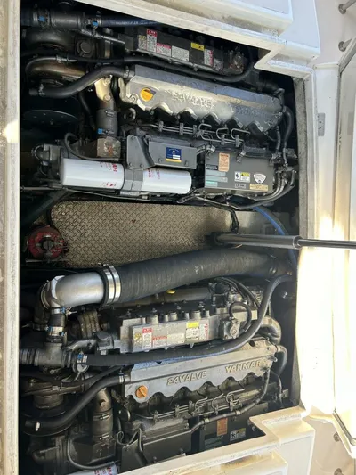 N'baluba Yacht Photos Pics 2008 Rivolta Coupe 4.5 engine compartment with dual Yanmar engines.