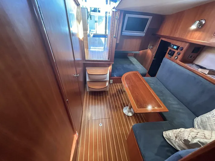 N'baluba Yacht Photos Pics 