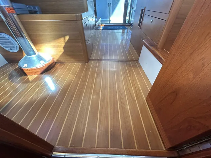 N'baluba Yacht Photos Pics 