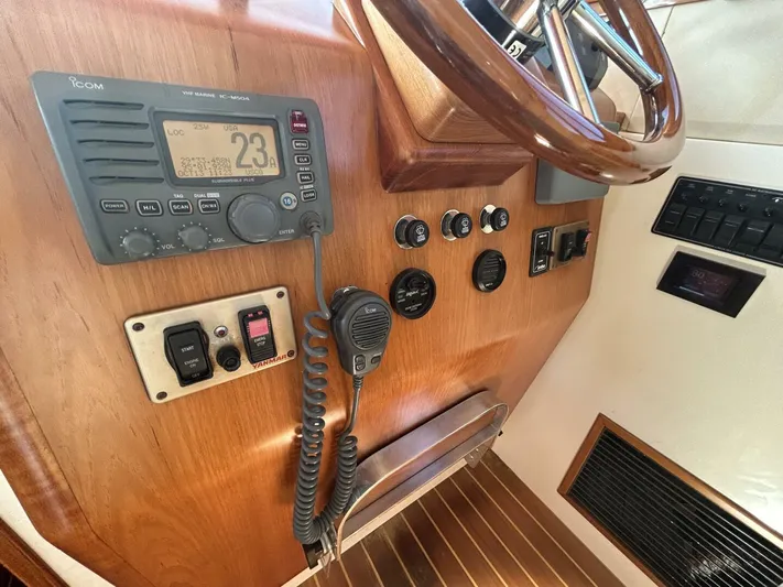 N'baluba Yacht Photos Pics 