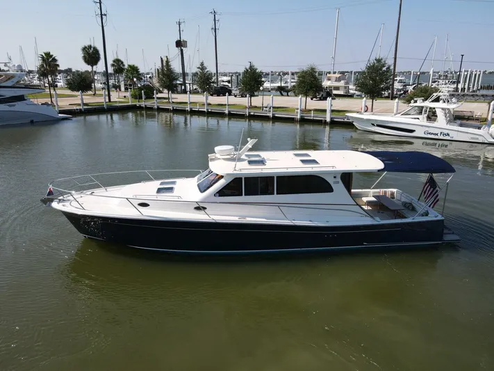 N'baluba Yacht Photos Pics 