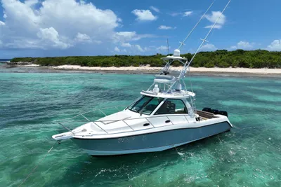 Boston Whaler 345 Conquest