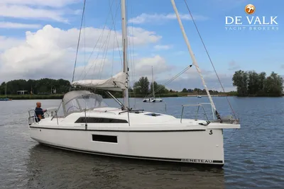 2021 Beneteau Oceanis 30.1