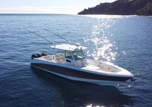2011 Boston Whaler Whaler 370 Outrage