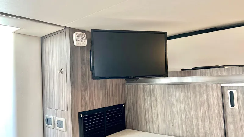 Wanderlust Yacht Photos Pics 