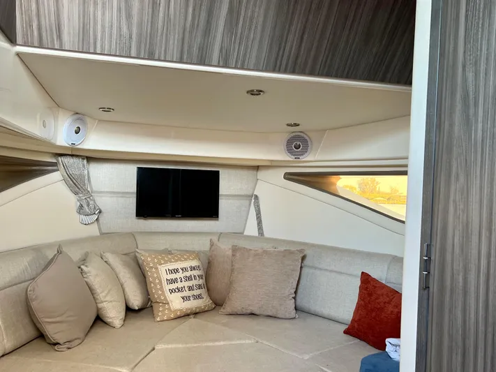 Wanderlust Yacht Photos Pics 