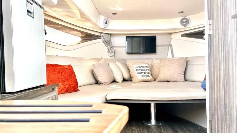 Wanderlust Yacht Photos Pics 