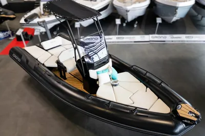 2025 Grand D600HGLF Black White