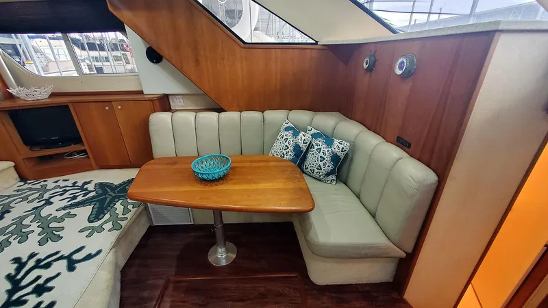 North Star Yacht Photos Pics Dinette