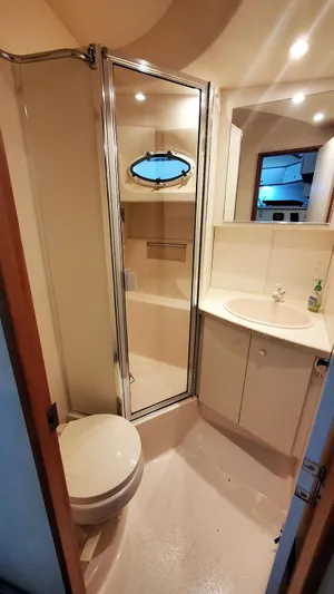 North Star Yacht Photos Pics Guest Head