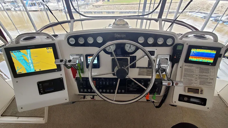 North Star Yacht Photos Pics Flybridge Helm