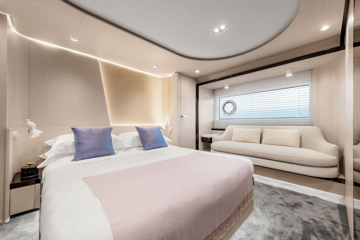 2024 Azimut 77 