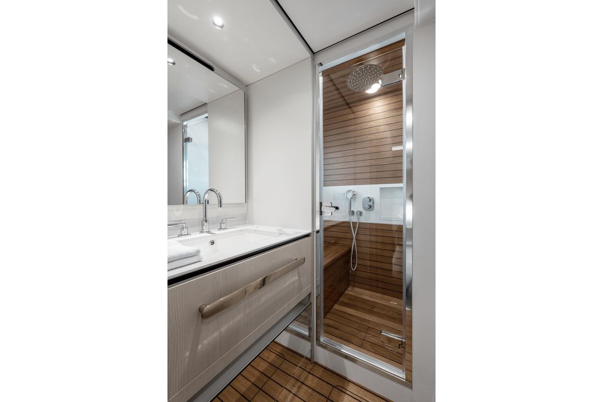 2024 Azimut 77 