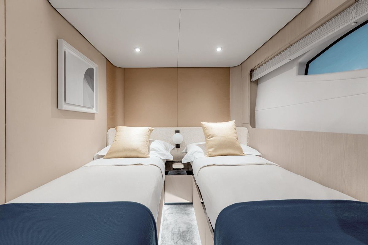 2024 Azimut 77 
