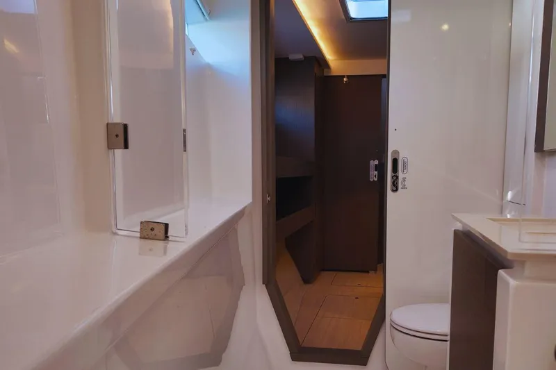  Yacht Photos Pics Leopard 50