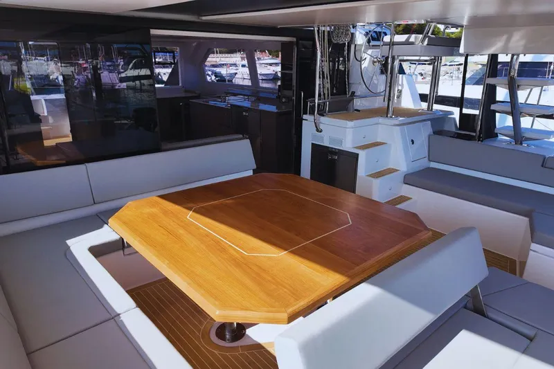  Yacht Photos Pics Leopard 50