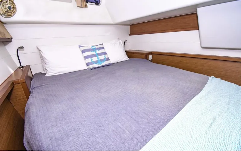 Rapscallion Yacht Photos Pics 