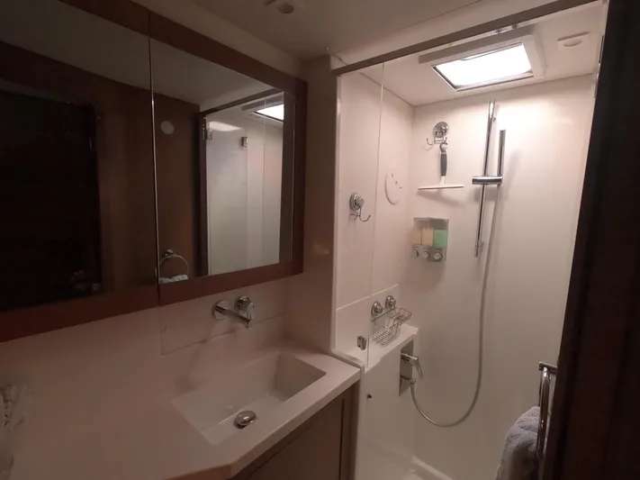 Rapscallion Yacht Photos Pics 